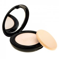 Mistine 羽翼粉饼 S1